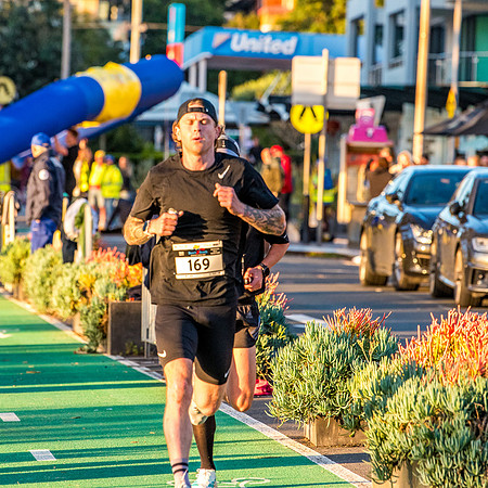 Beach2Beach Fun Run 2025. Dee Why Beach