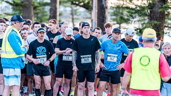 Beach2Beach Fun Run 2025. Dee Why Beach