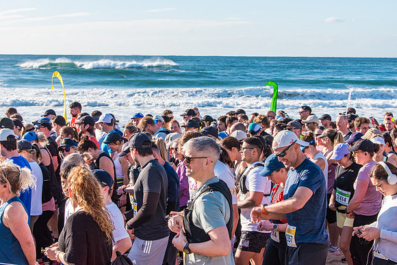 Beach2Beach Fun Run 2025. Dee Why Beach