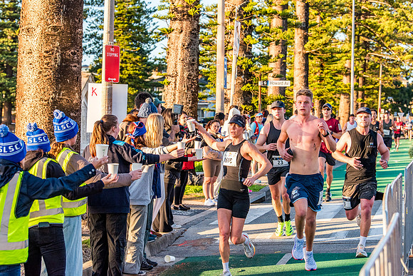 Beach2Beach Fun Run 2025. Dee Why Beach