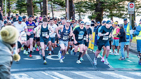 Beach2Beach Fun Run 2025. Dee Why Beach