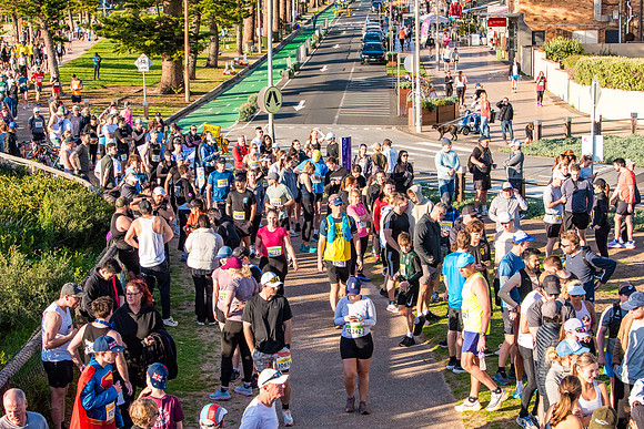 Beach2Beach Fun Run 2025. Dee Why Beach