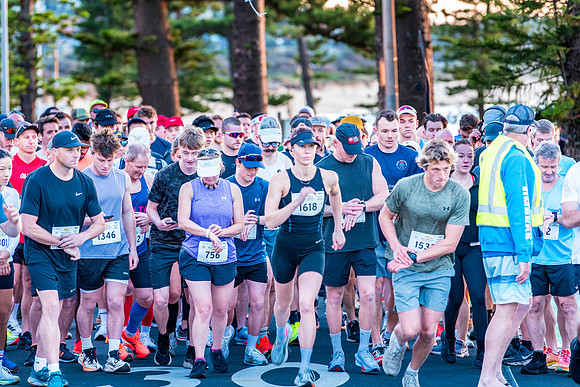 Beach2Beach Fun Run 2025. Dee Why Beach
