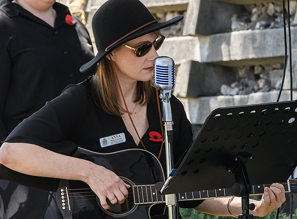 Anna Williams vocalist