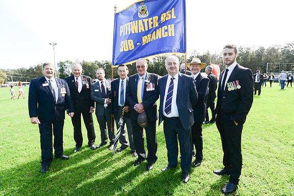 20150419-100 RSL-20150419-Anzac-M8C_4884-6