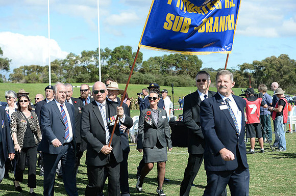 20150419-100 RSL-20150419-Anzac-D4C_2275-22