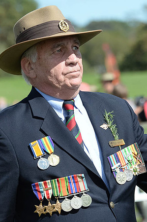 20150419-100 RSL-20150419-Anzac-D4C_2325-24