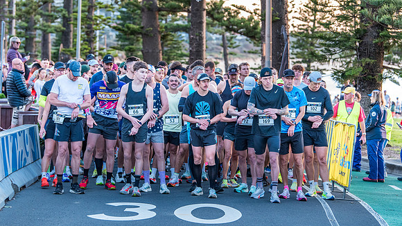 Beach2Beach Fun Run 2025. Dee Why Beach