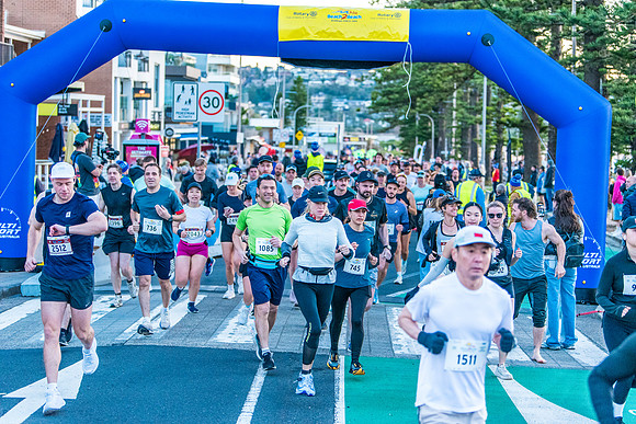 Beach2Beach Fun Run 2025. Dee Why Beach