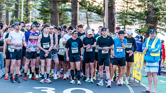 Beach2Beach Fun Run 2025. Dee Why Beach