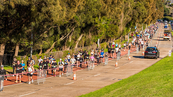 Beach2Beach Fun Run 2025. Dee Why Beach